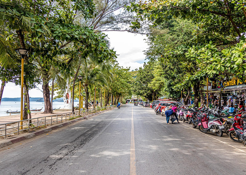 Life in Krabi - local neighborhood and nature